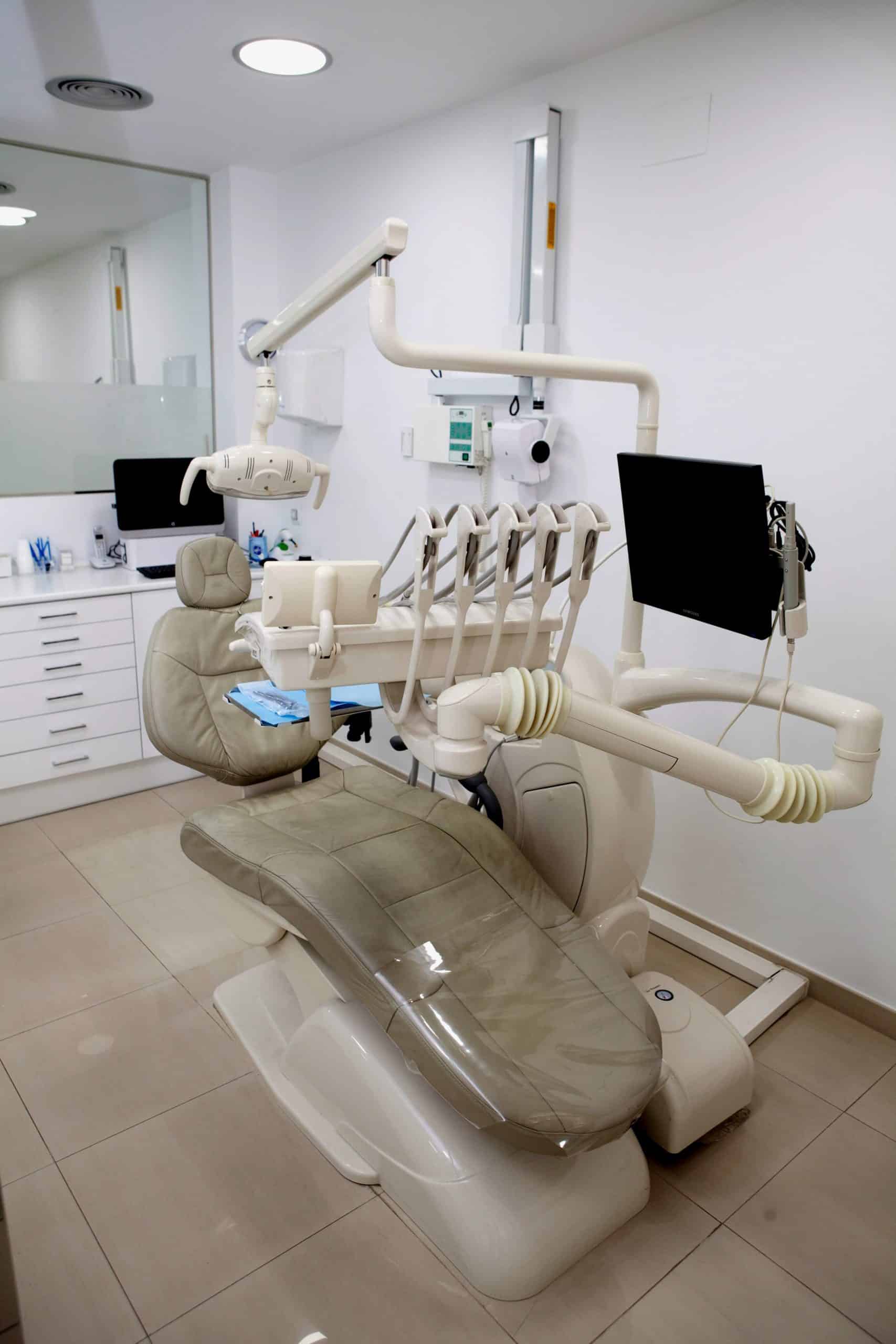 clinica dental en badalona 3